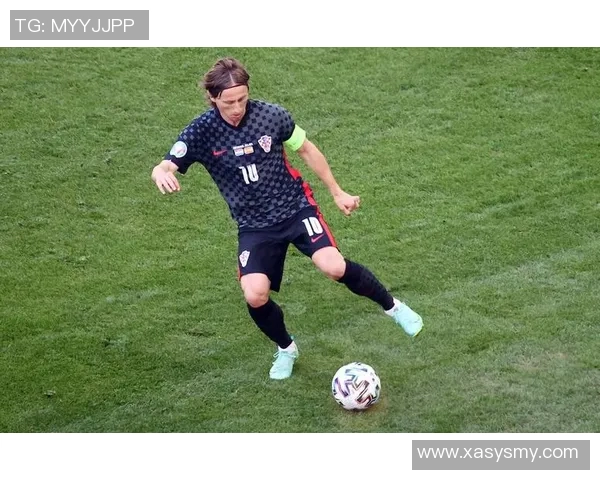 上海足球队在欧锦赛积分榜上以71分稳居第一名展现强大实力